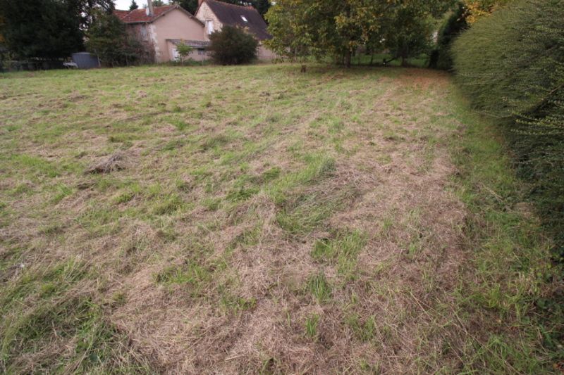 CHATELLERAULT Terrain construtibleTarge 916 m2 2