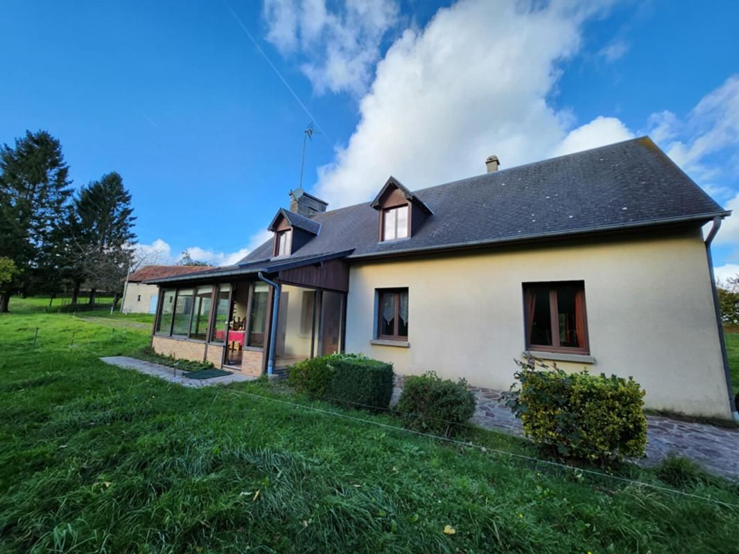 ISIGNY-LE-BUAT Maison Isigny Le Buat 5 pièce(s) 102 m2 1