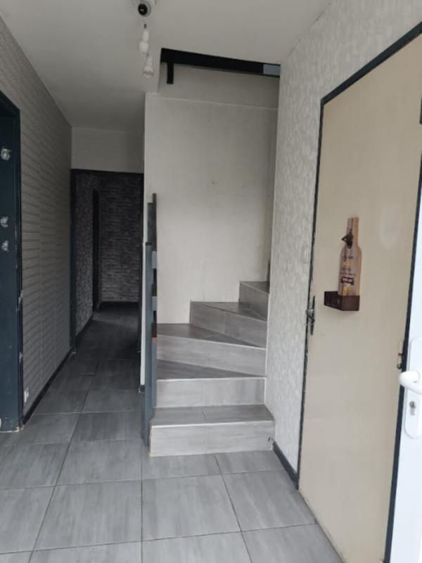 CARHAIX-PLOUGUER 29270 Carhaix maison de 107 m² proches toutes commodités 3 chambres 4