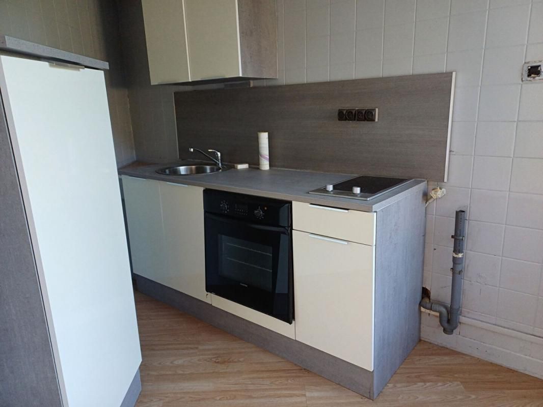 NOYON IMMEUBLE 4