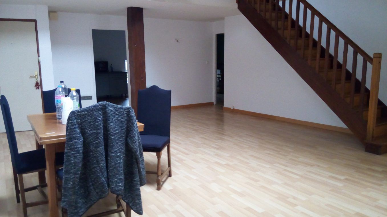 DARNEY Appartement 4 pièce(s) 92 m2 2