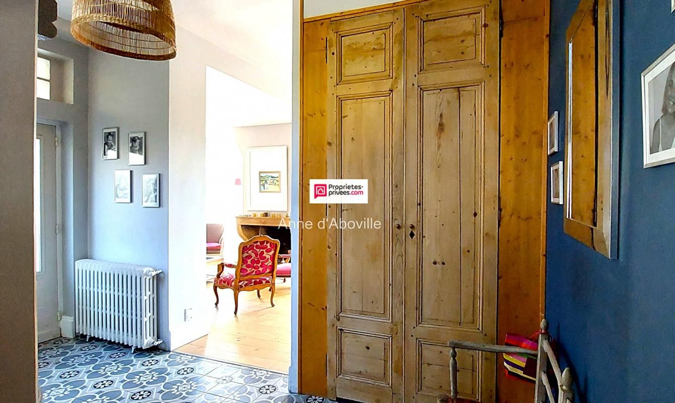 Maison 8 pièce(s) 190 m2