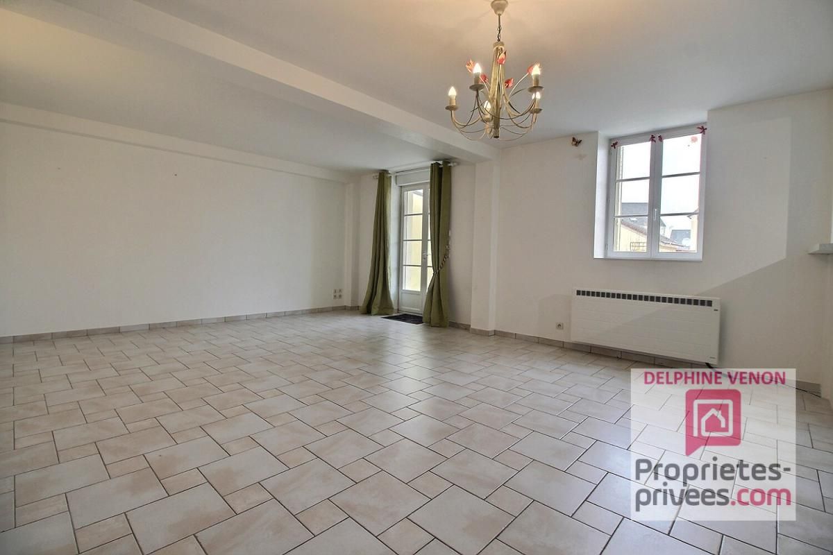 CHATEAUNEUF-SUR-LOIRE Exclusivité - Appartement T3 avec terrasse, cave et parking dans le centre ville de Châteauneuf Sur Loire 3