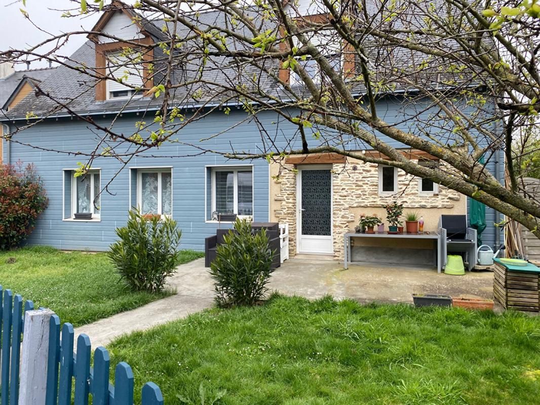 Immeuble Saint Martin Du Fouilloux 7 pièce(s) 165 m2