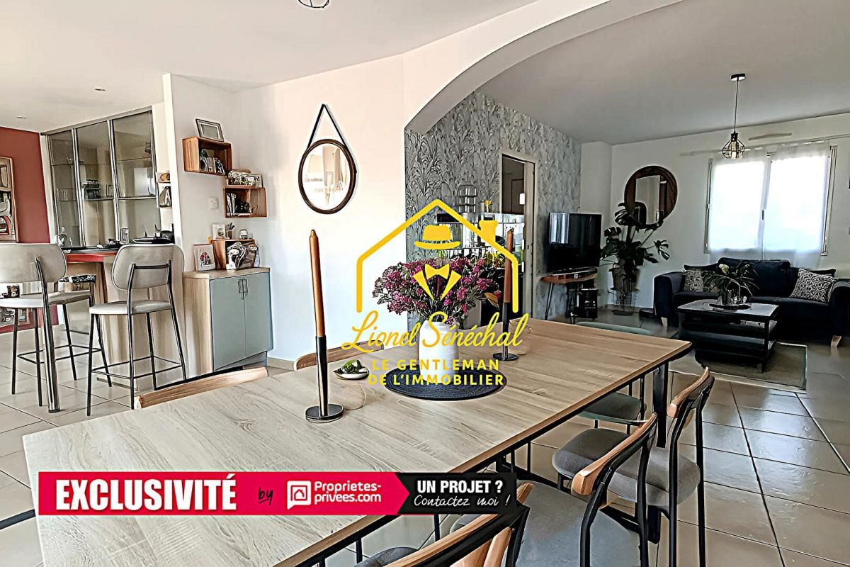 Maison sans travaux et peu énergivore de 9 pièces de 120 m2 habitables (140 m2 au sol) avec un superbe terrain extérieur de plus de 800 m2