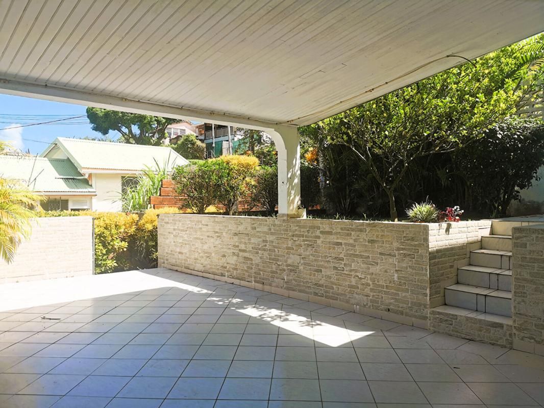 LE LORRAIN Maison meublée Le Lorrain 4 pièce(s) 81 m2 2