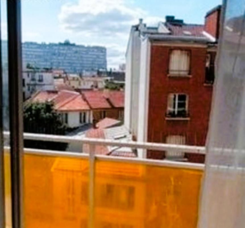 PARIS-19E-ARRONDISSEMENT Grand Studio refait à neuf  métro Télégraphe  31 m2 2