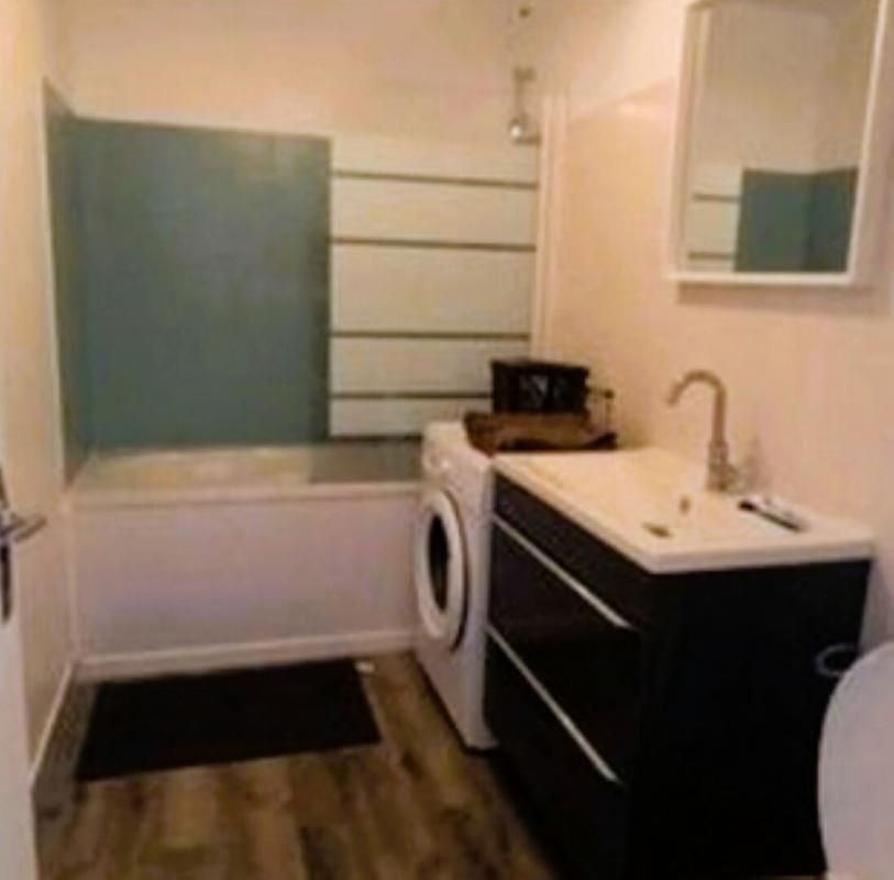 PARIS-19E-ARRONDISSEMENT Grand Studio refait à neuf  métro Télégraphe  31 m2 3