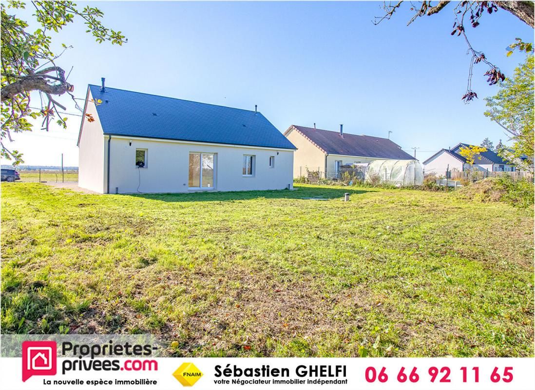 CONTRES proche de Contres-belle maison de plain pied-2 chambres-cellier- 920 m² 2