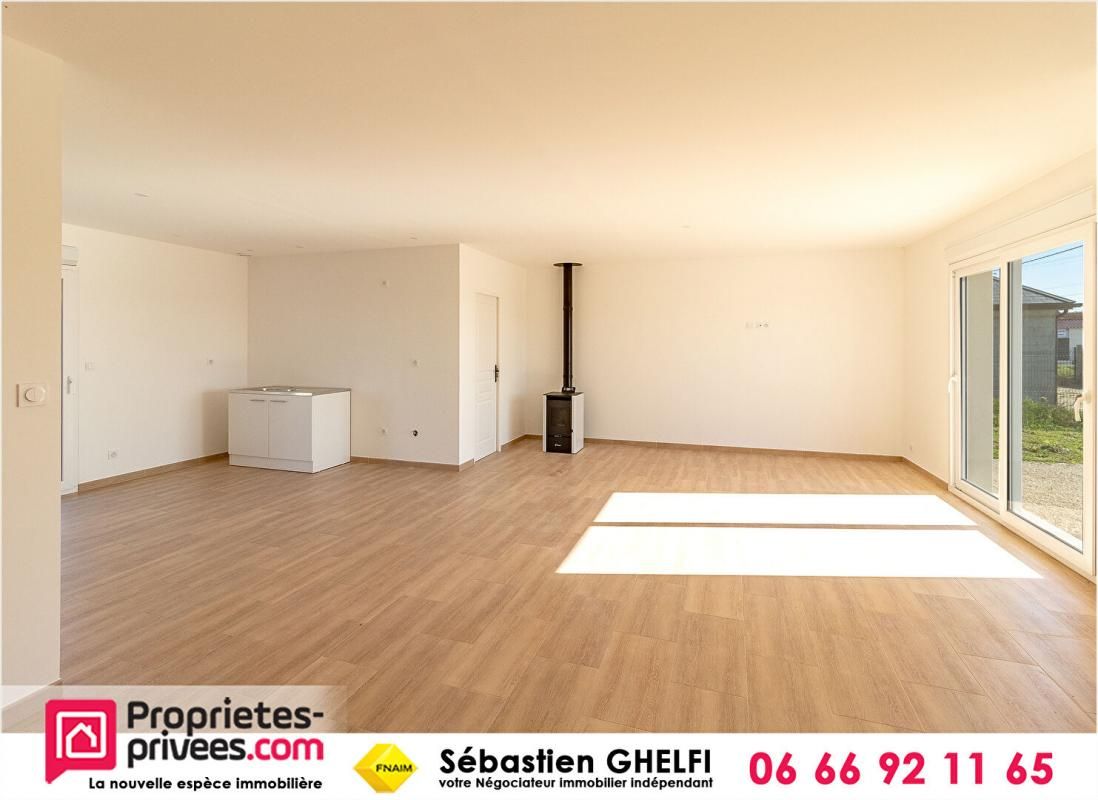 CONTRES proche de Contres-belle maison de plain pied-2 chambres-cellier- 920 m² 4