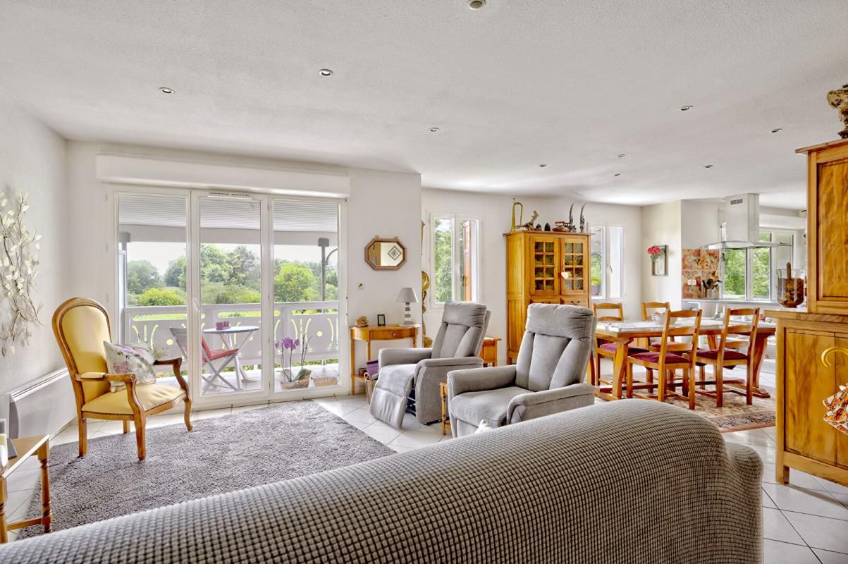 LANTON Appartement d'exception de 111 m² avec terrasses et 4 stationnements ? LANTON (33138) 2