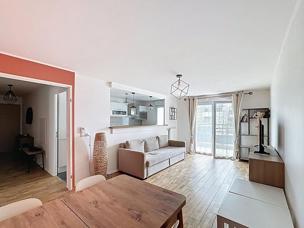 MORANGIS Beau 3 pièces lumineux avec balcon exposé Sud-Est Résidence récente avec ascenseur 2