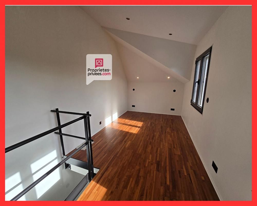 MONTFERMEIL 93370 MONTFERMEIL - Secteur Mairie -Maison 2 pièces 54,34 m² -1 Chambre -Terrasse- Stationnement 1cave - 4