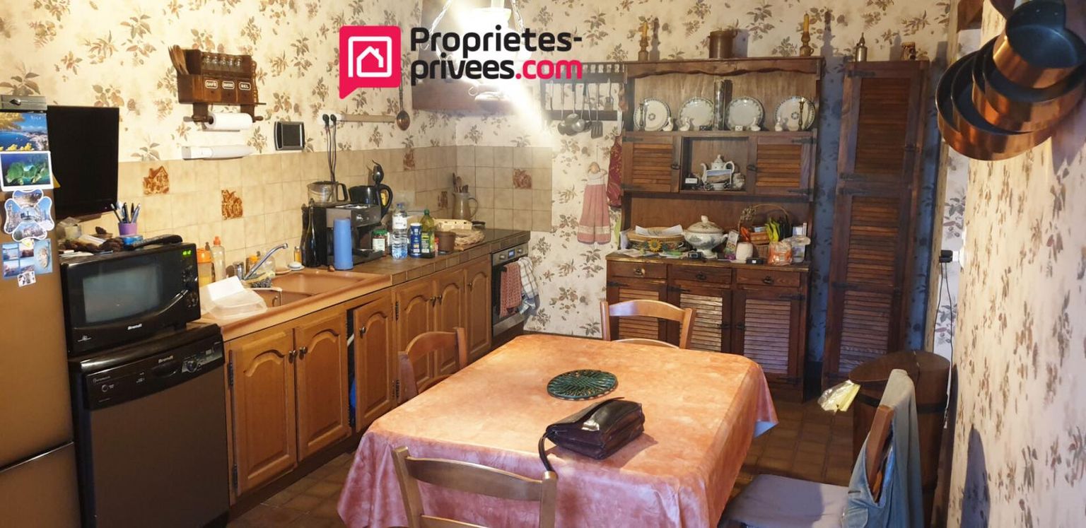 SAINT-AIGNAN Propriété viticole 13ha vignes + 20ha terres + chai + matériel + maison 6p 170 m² + longère 160 m² 3