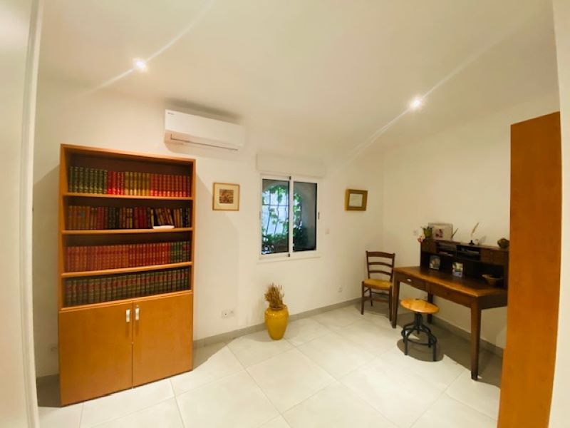 NEBIAN Maison Clermont L Hérault, 6 pièce(s) 130 m2, Terrasse, Garage et caves 3