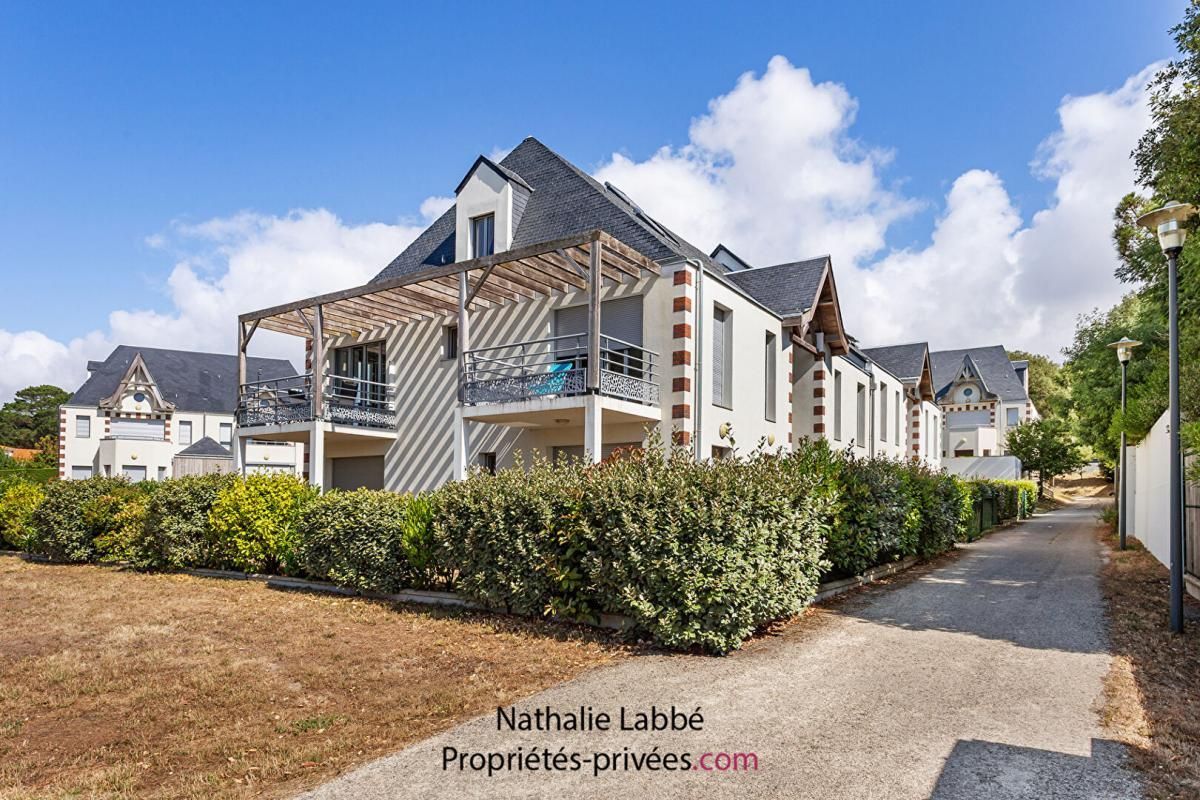 PORNIC Appartement Pornic 4 pièce(s) 85 m2 - Vue Mer - Garage + parking 4