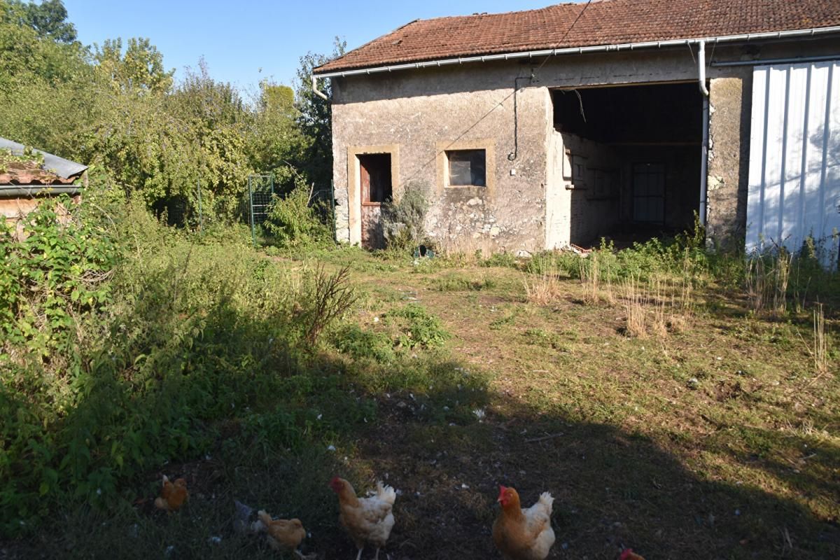 CHEPPY Grange Cheppy 150 m2 avec terrain 2
