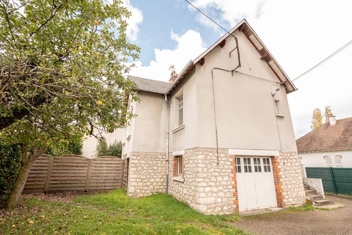 BLOIS LIEUX UNIQUES ® x PROPRIÉTÉS PRIVÉES PROPOSE MAISON DE VILLE DE 156 M² SUR UN TERRAIN 369 M² 3