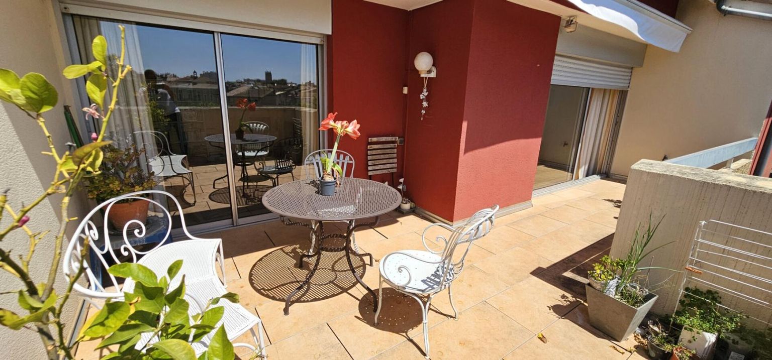 MONTELIMAR Appartement dernier étage de 84m2 avec terrasse et garage 4