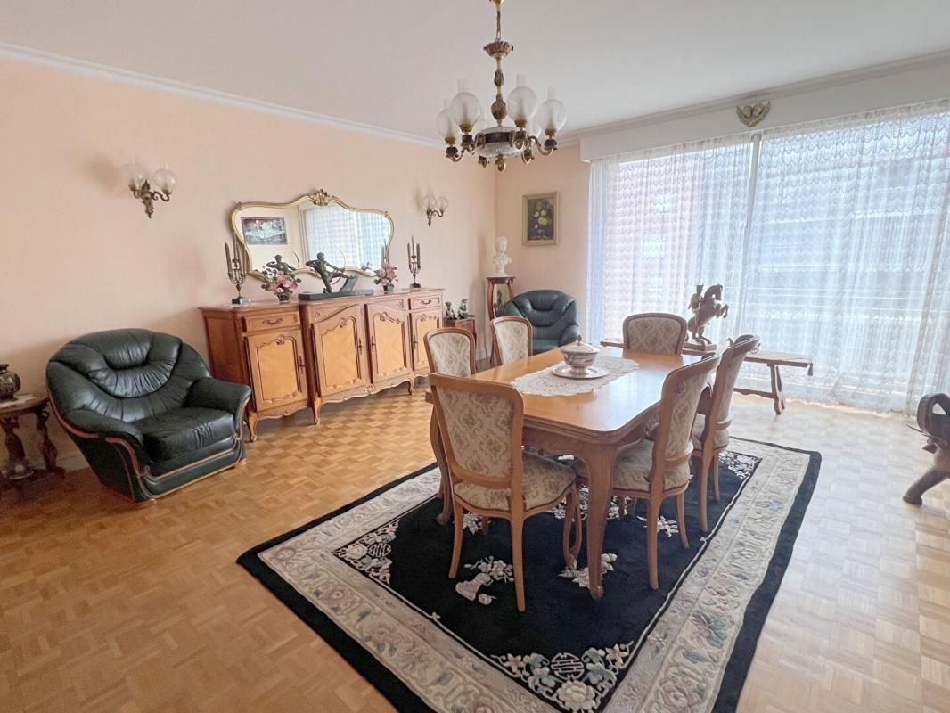 LE MANS Appartement - Le Mans - BOLLEE - 4 pièce(s) - 125 m² 2