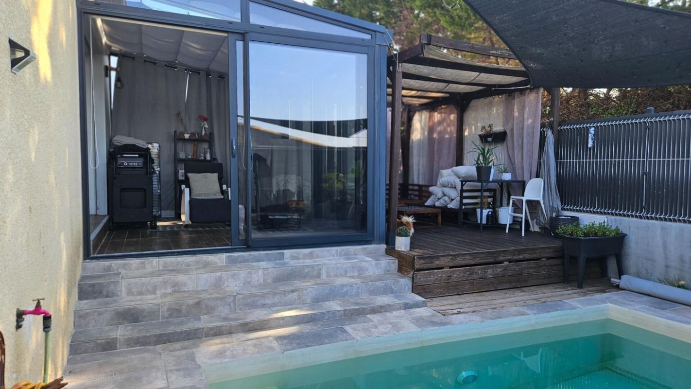 NEBIAN Maison 121 m²  piscine, panneaux solaires 4