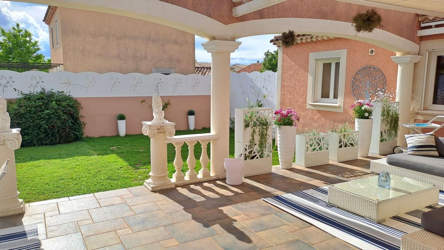 ARLES Villa Arles T 5/6  de 165 m²  avec Jardin 3
