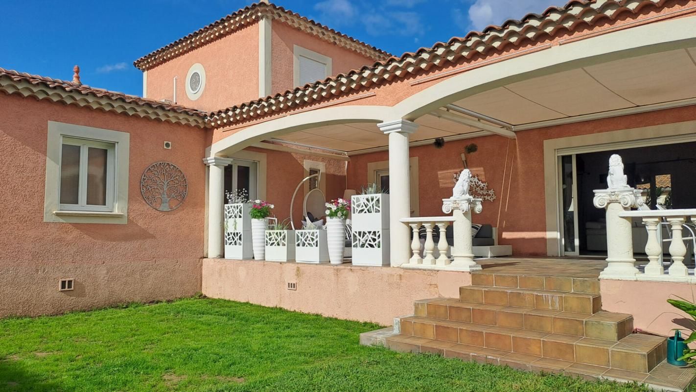 ARLES Villa Arles T 5/6  de 165 m²  avec Jardin 4