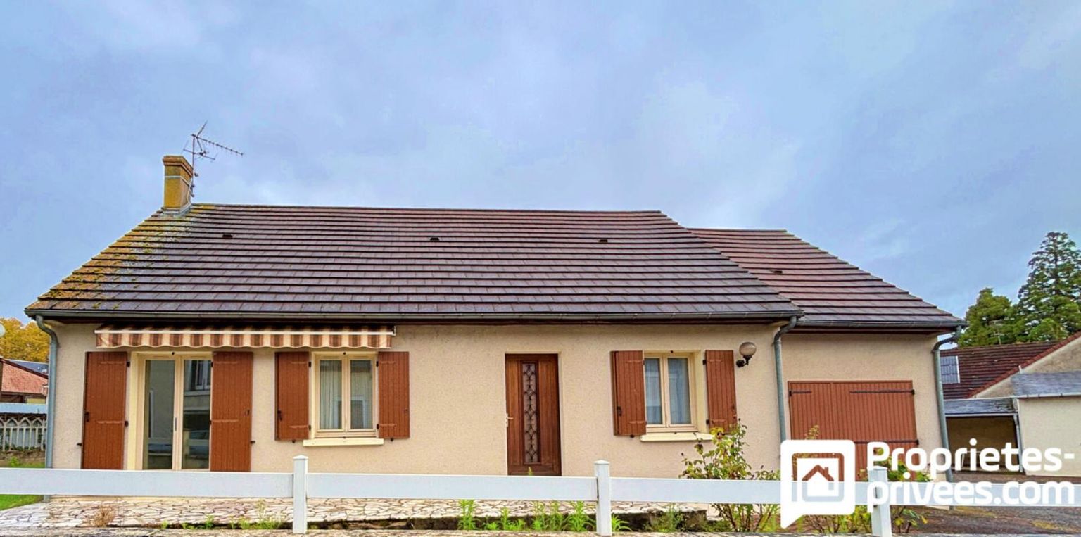 MEHUN-SUR-YEVRE pavillon de plain-pied en centre ville de Mehun Sur Yèvre 2