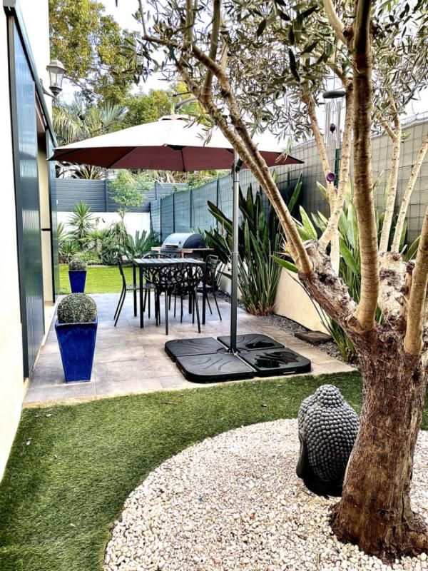 SANARY-SUR-MER Sanary sur Mer - T2 avec jardin et place de parking privée 4