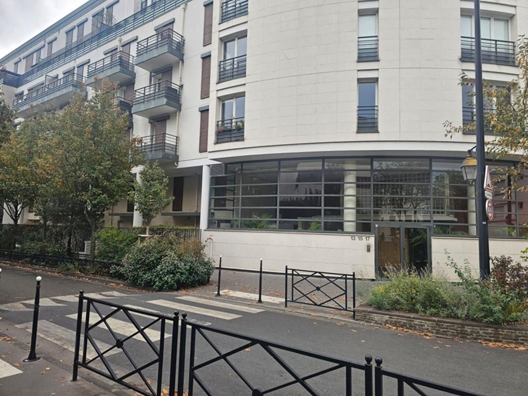 COURBEVOIE Appartement Courbevoie 3 pièce(s) 63 m2 3