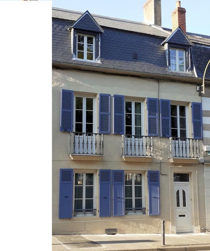 Maison familiale Nevers-Hyper Centre-Ville Maison  7 pièce(s) 204 m2