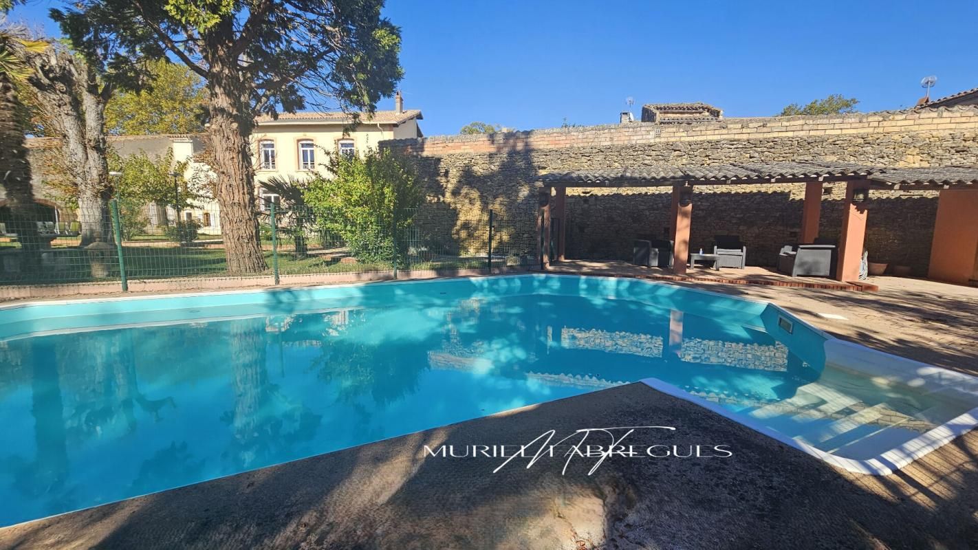 LABASTIDE-D'ANJOU Maison de Maître de 553 m2, piscine chauffée, parc 2
