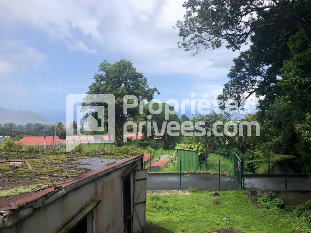 SAINT-CLAUDE À vendre : Grande bâtisse à rénover avec vue mer . Camp Jacob, Saint-Claude (97120) 2