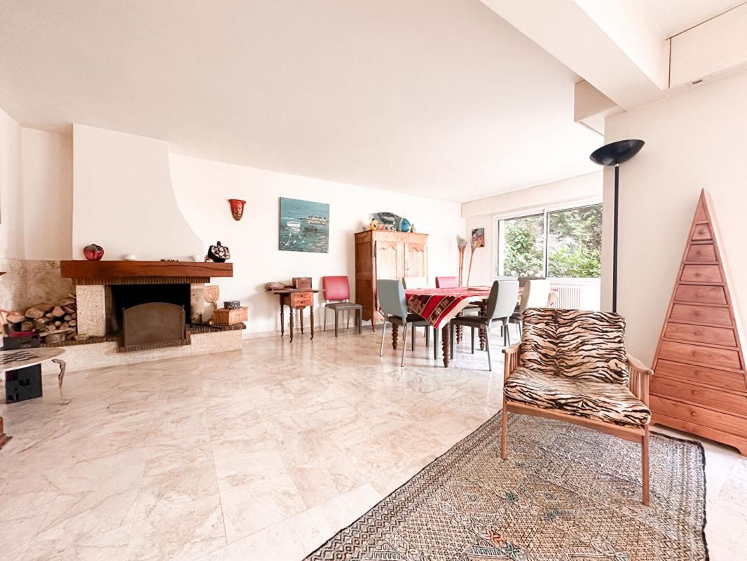 SAINT-HERBLAIN MAISON VAL DE CHEZINE - BOUVARDIERE 5 chambres 3