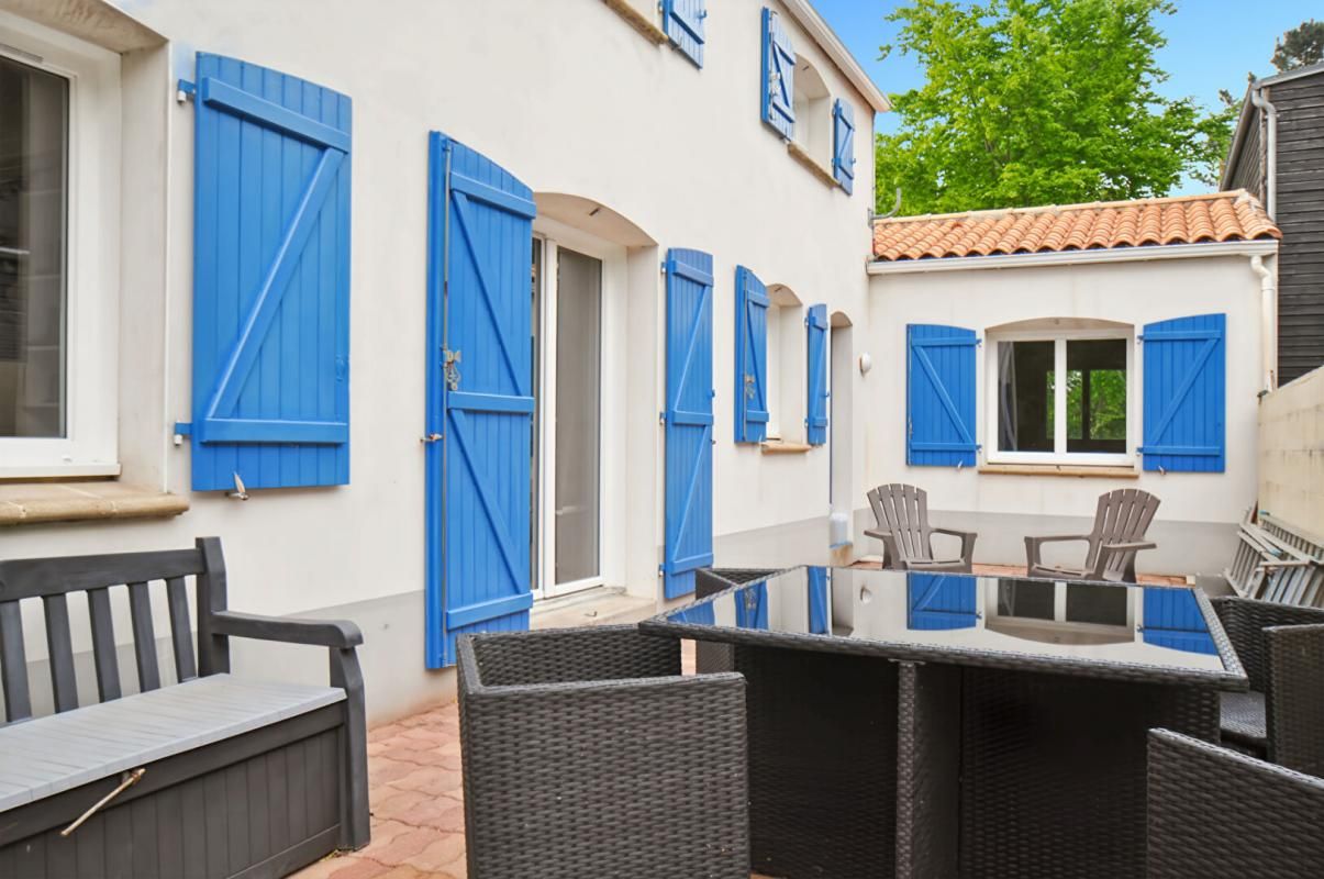 SAINT-AIGNAN-GRANDLIEU Maison Saint Aignan Grandlieu 7 pièces 147 m2 2