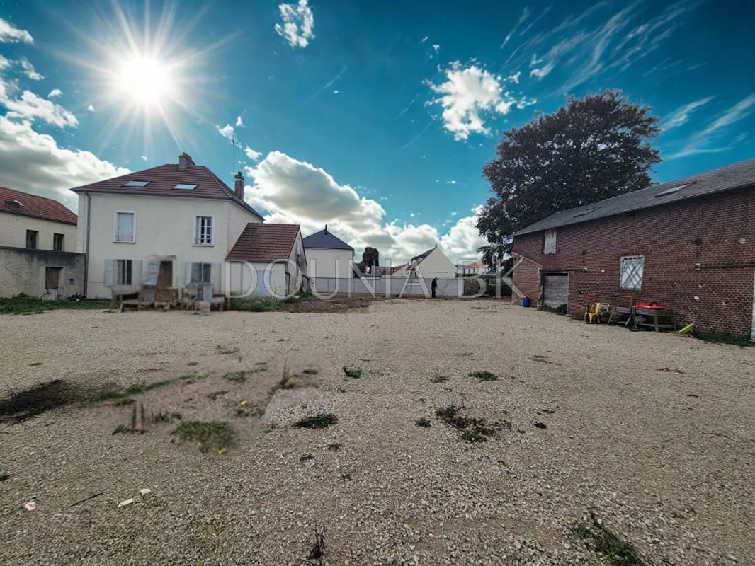 VILLERON VILLERON - Maison de Maître + Local d'activité 200 m²  sur terrain de 1500m2 3