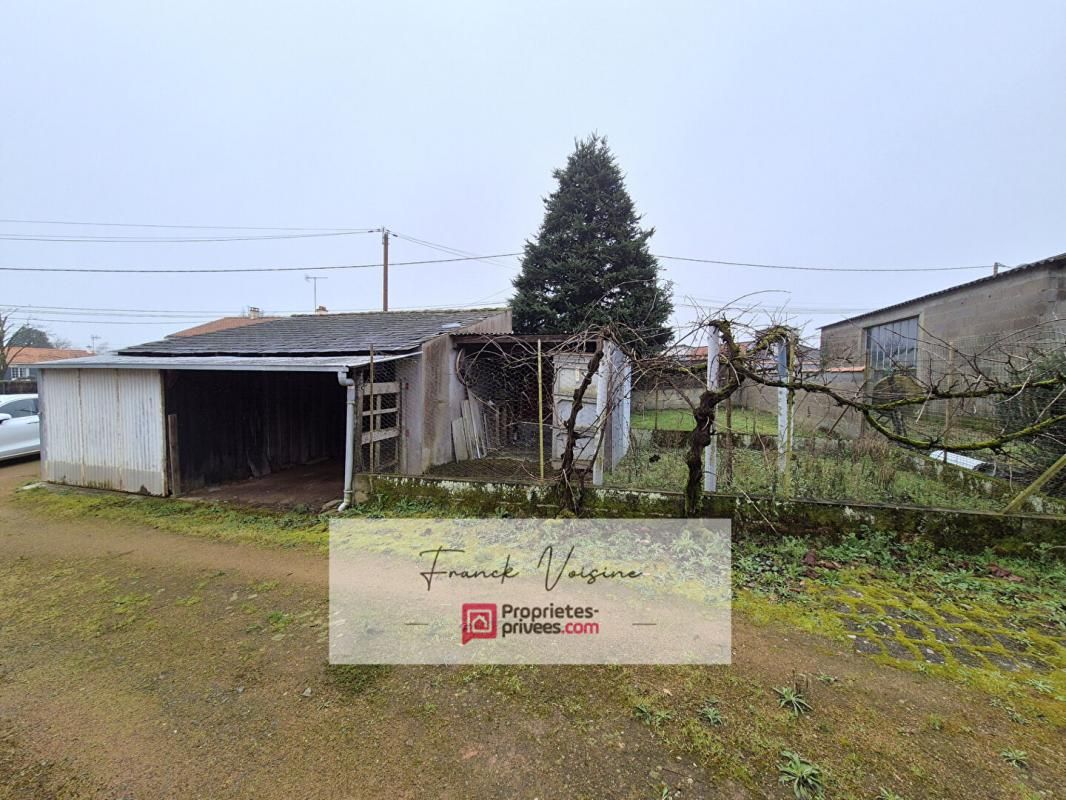 LES HERBIERS Maison de 77 m2 A VENDRE  aux Herbiers avec 2 chambres et 1 bureau sur une parcelle de 916 m2 4