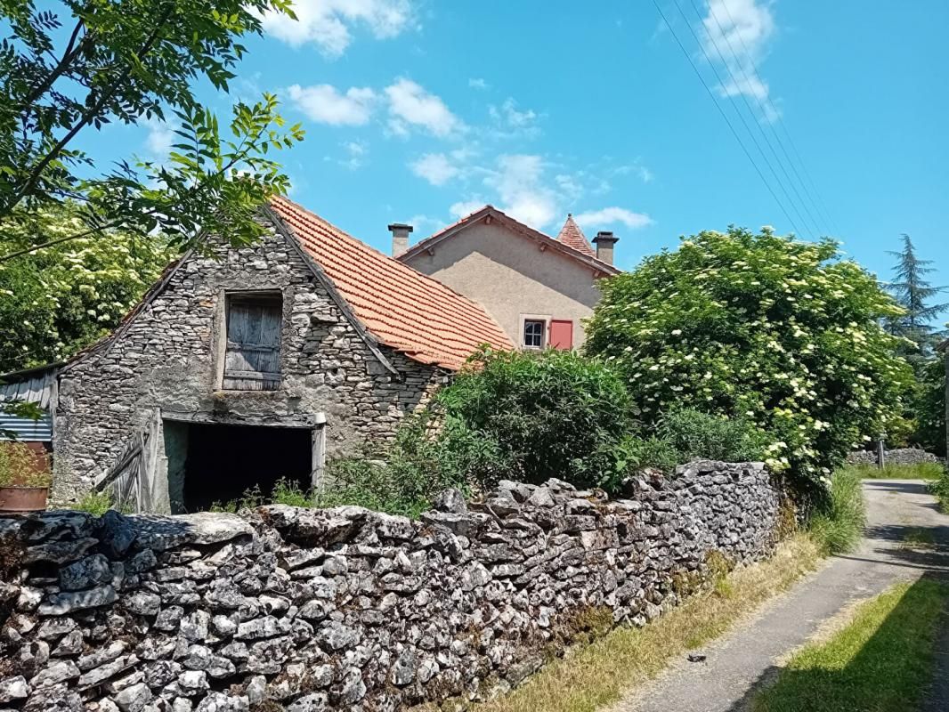 LIMOGNE-EN-QUERCY Ferme 8 pièces 156 m2 et dépendances 4
