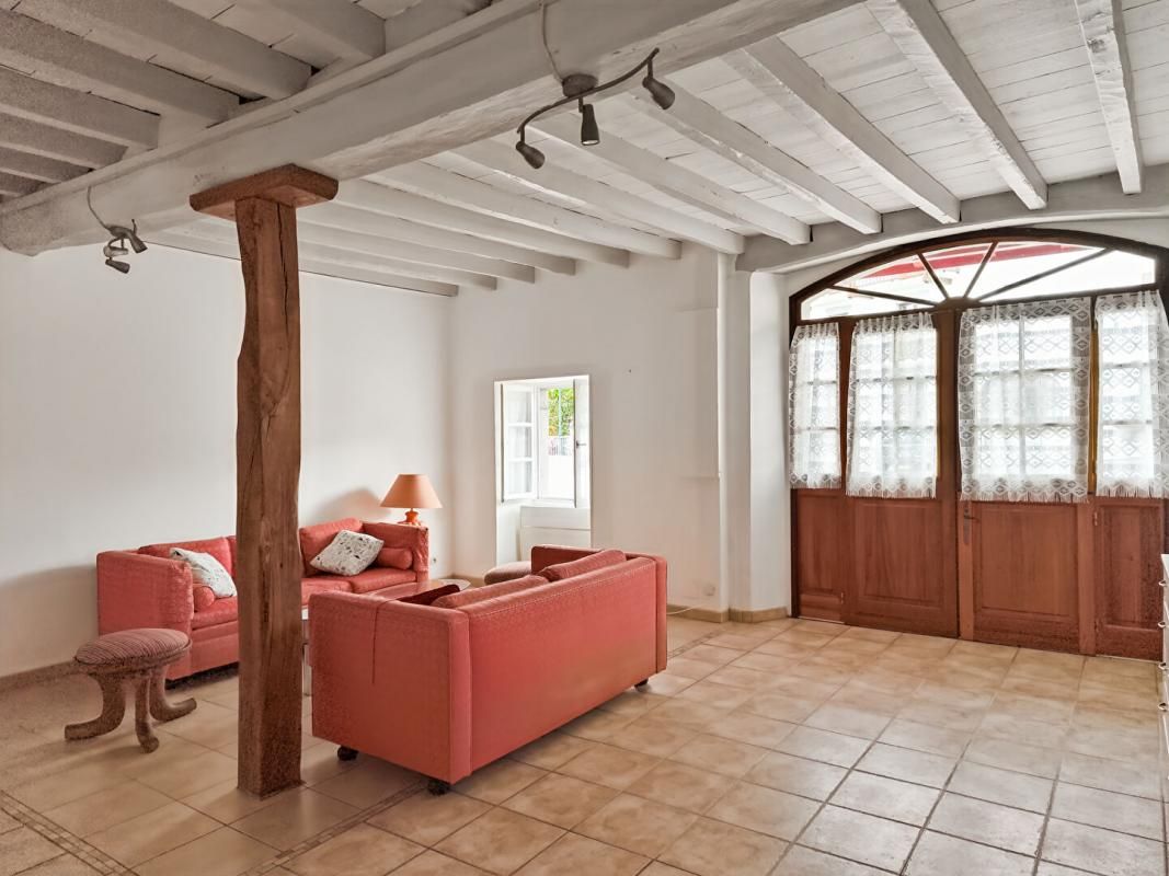 SAINT-PALAIS Maison  ancienne rénovée 5 pièce(s) 140 m2 jardin 75 m2 3