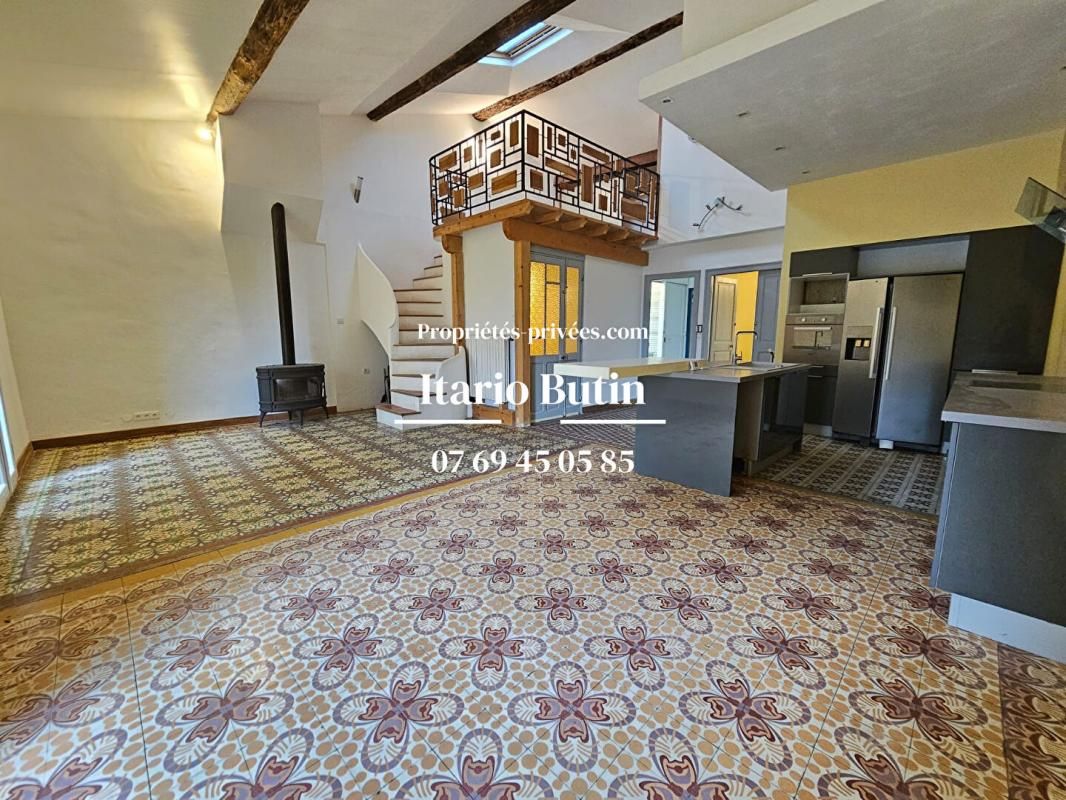 CANET Vigneronne T3 de 110m² avec garage et terrasse 1