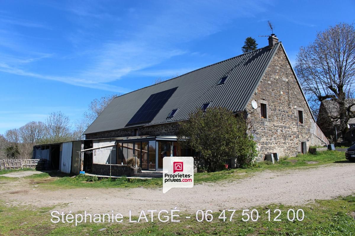 BAGNOLS Maison de pays, 146 m2 + grange - Bagnols  (63) 1