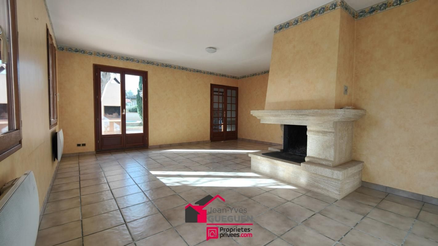 ESCALQUENS À louer - Maison T4 avec jardin, piscine et garage - Secteur calme et recherché 3