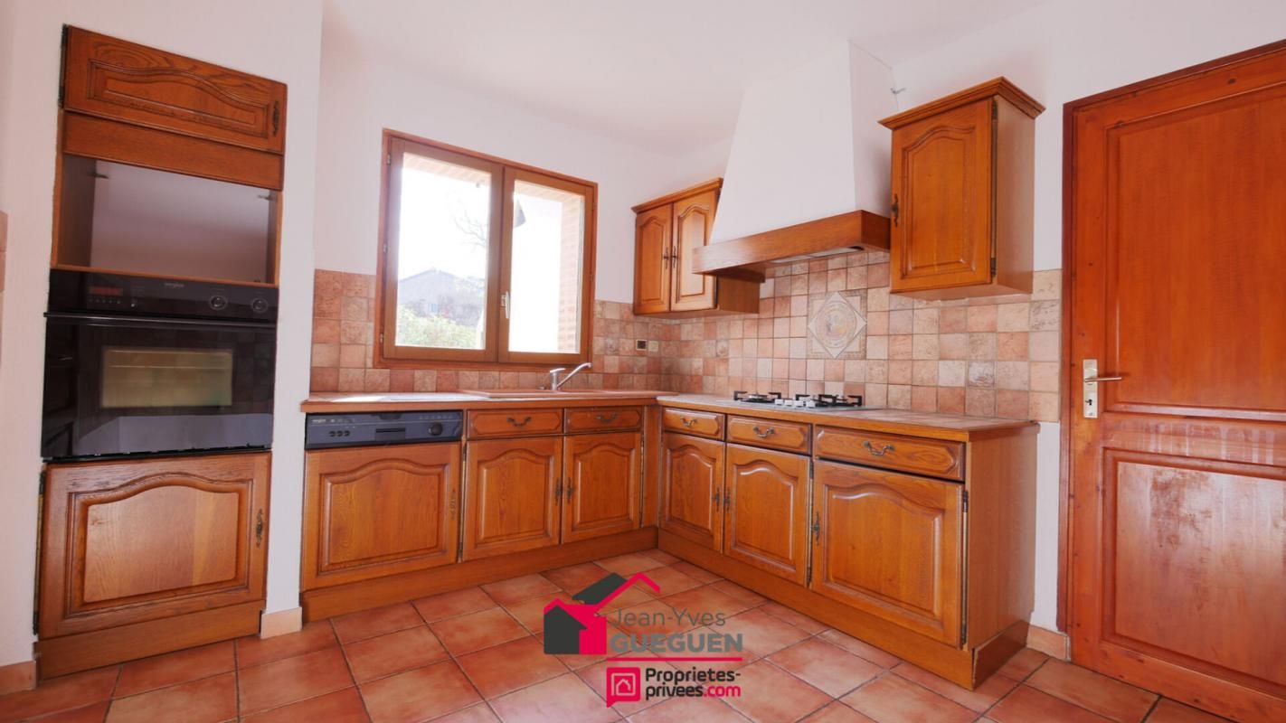 ESCALQUENS À louer - Maison T4 avec jardin, piscine et garage - Secteur calme et recherché 4