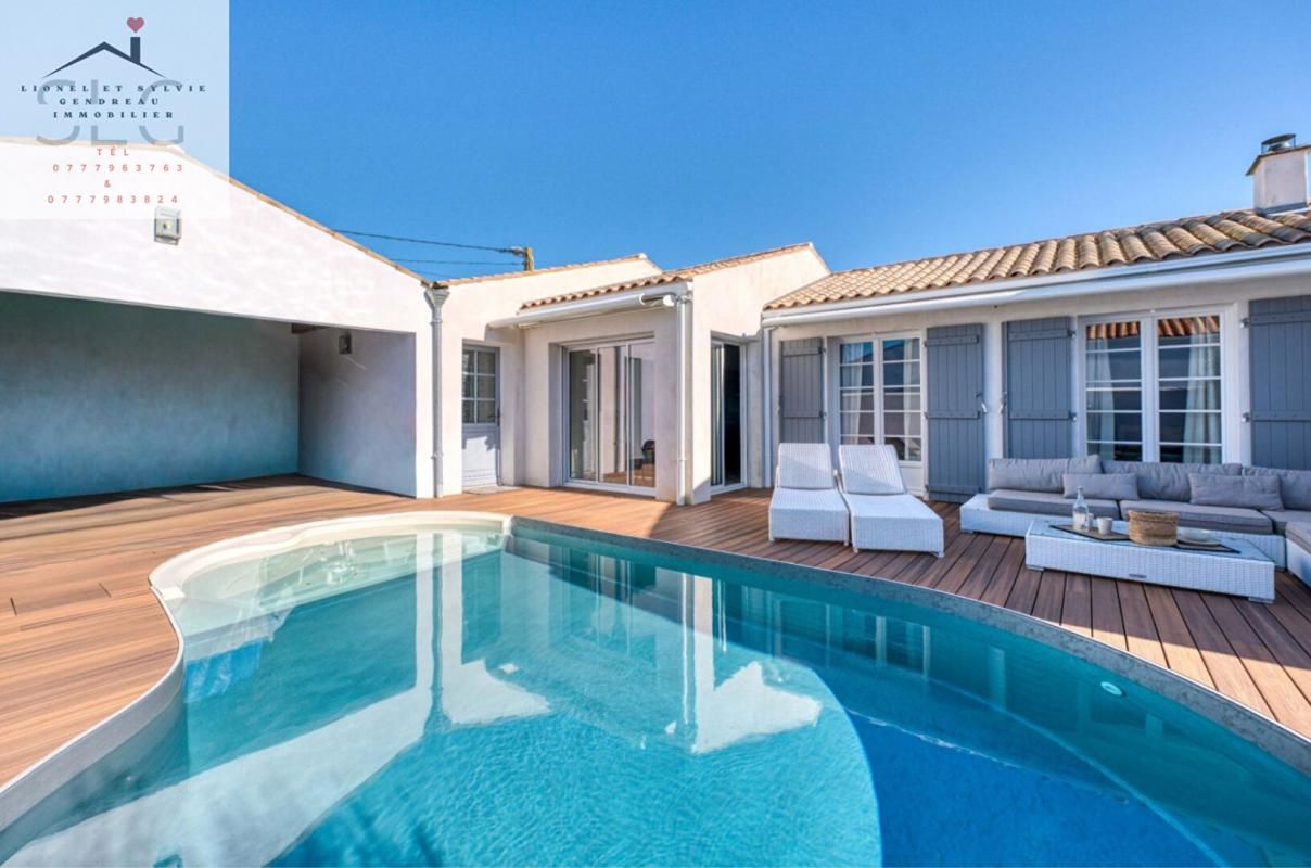 Dept 17 - Île d'Oléron - Le Château d'Oléron - Maison/Villa 8 pièces - 174 m2 - Terrain avec piscine de 584 m2