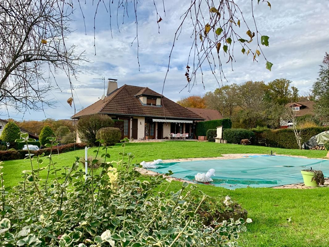 COUTHENANS Belle Villa de plain pied ! 1