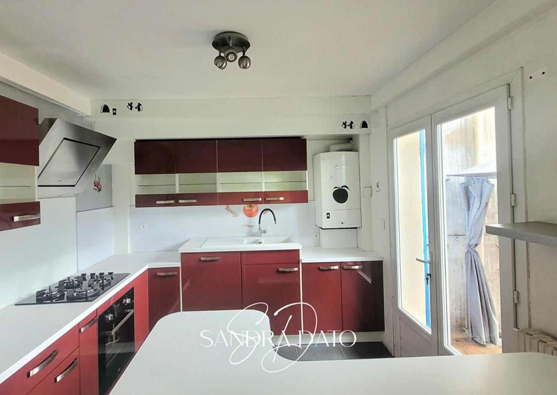 CARCASSONNE MAISON CARCASSONNE R + 1  - 3 CHAMBRES - JARDIN - GARAGE 4