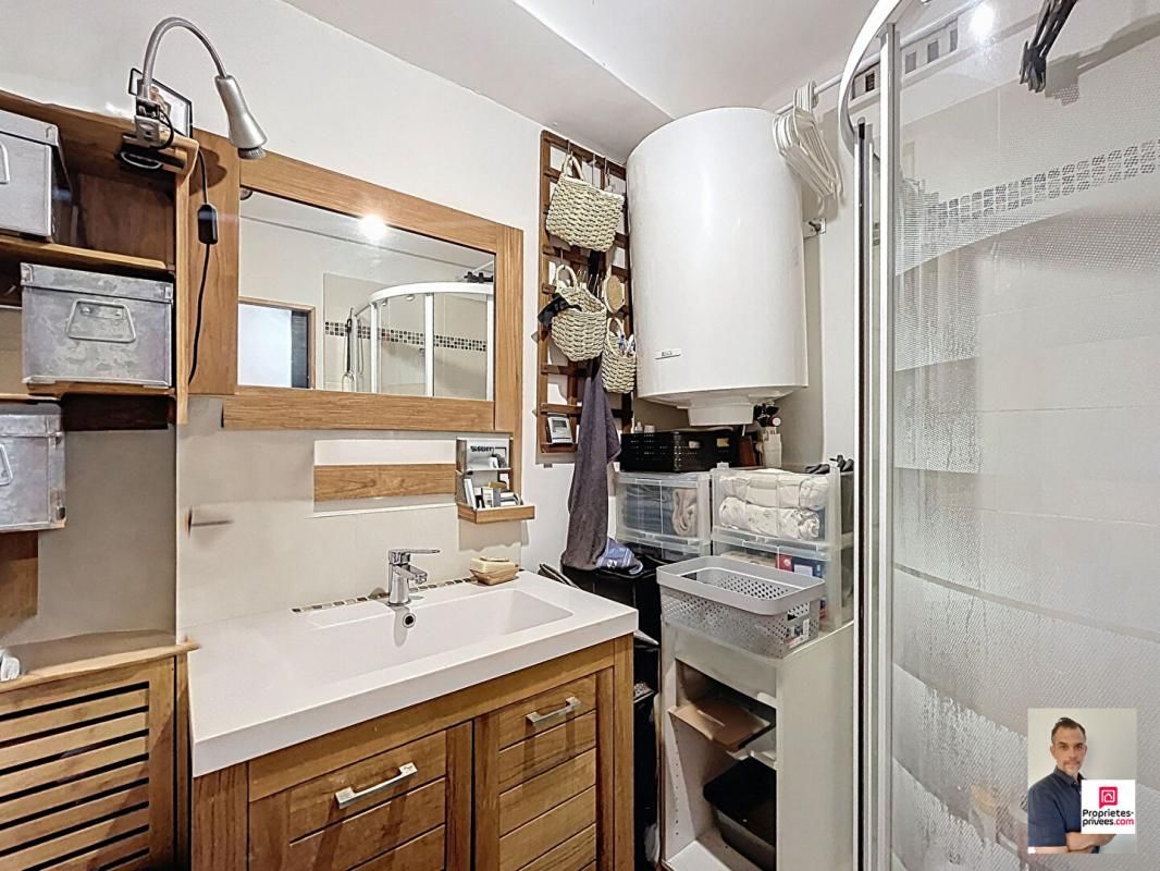 LE VAL Appartement  2 pièce(s) 47 m2 4