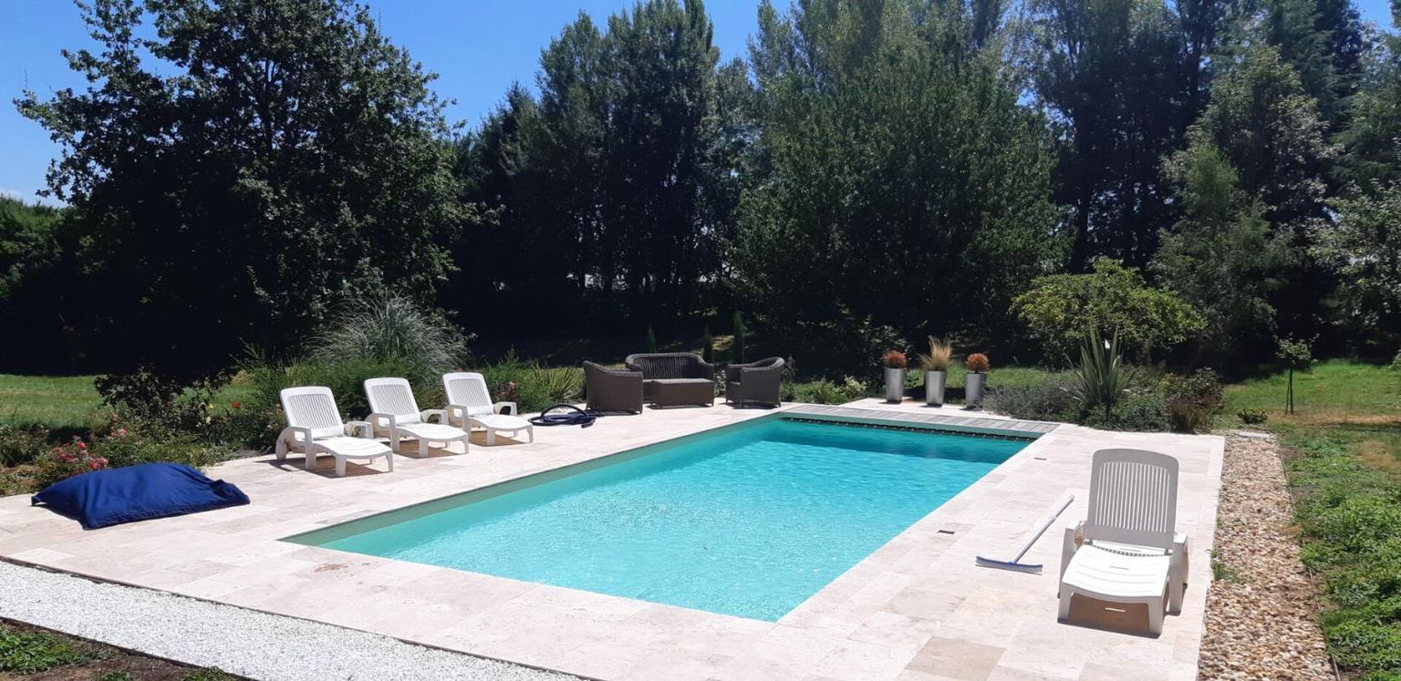 DUSSAC Maison 220m², 4 chambres / studio 40m² / garage / piscine / terrain 5000m² 4