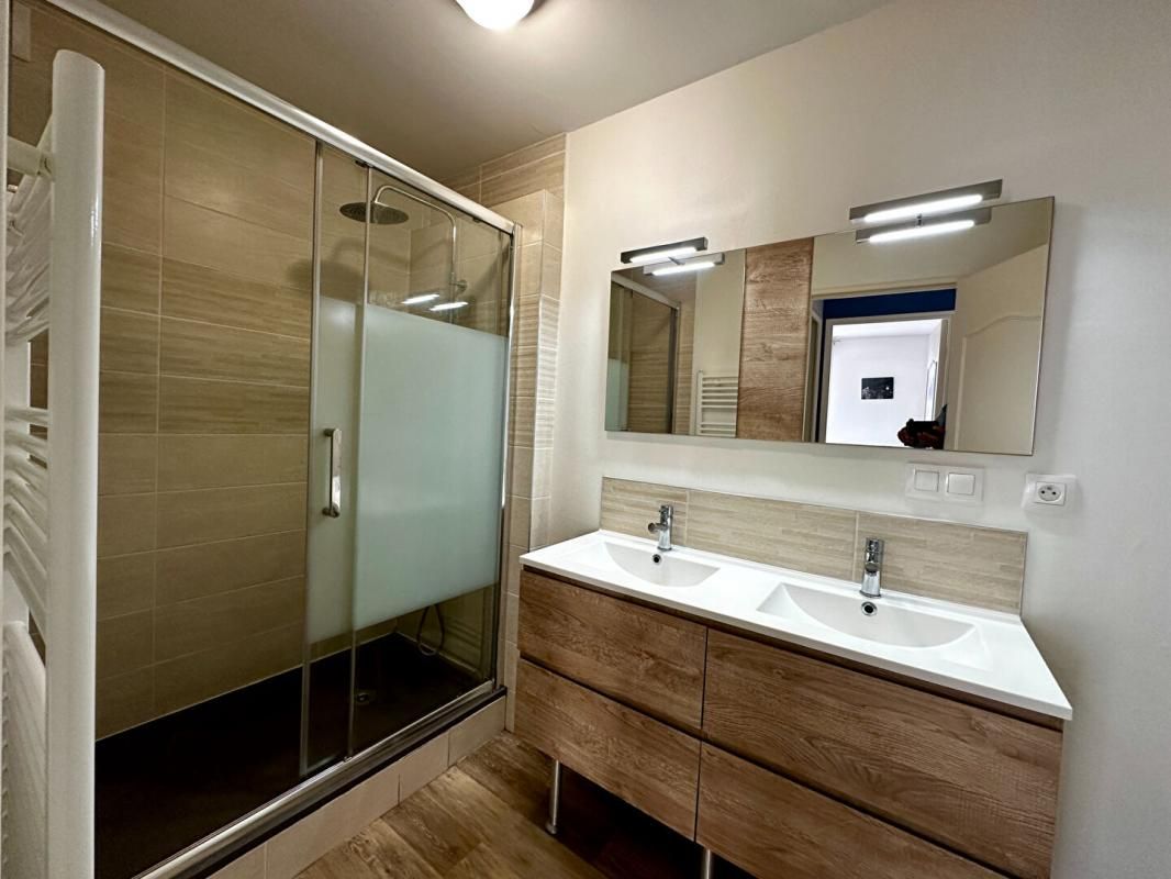 ANGERS Appartement T4 4