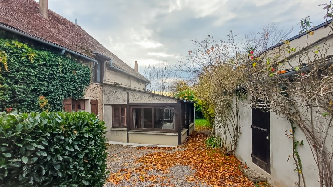 SAINT-BENOIT-DU-SAULT Maison St Benoit Du Sault 6 pièce(s) 168m2 2